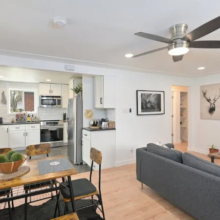 Renovated Hidden-Gem Minutes from Downtown Denver with coffee bar