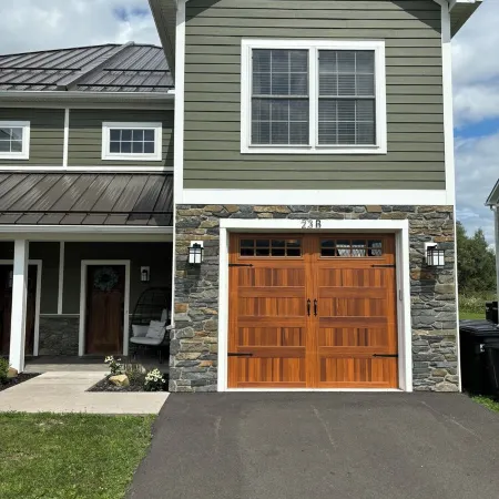 Village Retreat, New Condo Loaded with Amenities Hot Tub, Fire Pit, Game Room