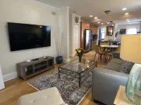 Exquisite 3rd Floor Private Apt with Style 웨스트필드 호텔