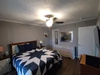 Rector Street Retreat. Downtown Bryson City Cottage