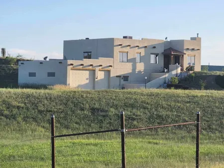 Luxury hilltop home with great views in the heart of wine country