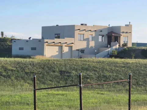 Luxury hilltop home with great views in the heart of wine country