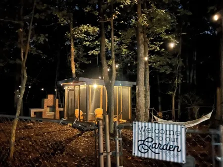 5 BR King Beds Game Room Yard Family Home Explore DC Quantico Stafford