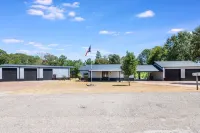 Waterfront @ Tiger Creek Retreat Sleeps 16