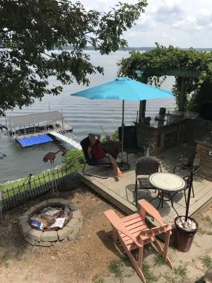 KENTUCKY LAKE HOUSE WITH THAT MILLION DOLLAR VIEW! Hotels near Benton Bark Park