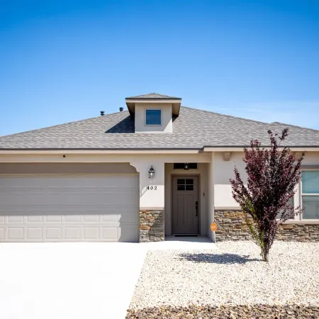 New House Near Carlsbad Caverns!