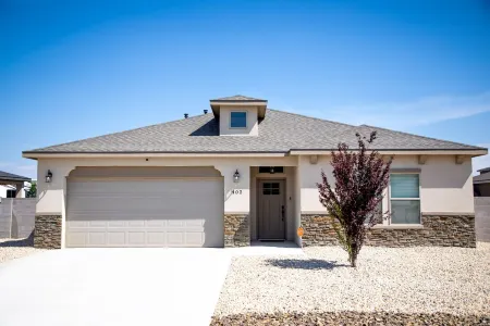 New House Near Carlsbad Caverns!