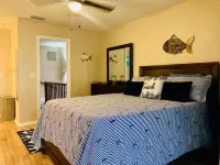 Cozy Waterfront home w/kayaks/Lake Henderson/Withlacoochee Bike Trail/ Springs 因弗內斯酒店