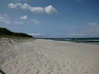 Comfortable dream house + 150m to the beach + south terrace + beach chair + dogs welcome Hotels in Zingst