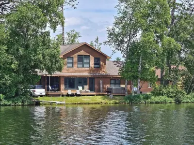 Cedar Retreat located in God's Country, on East Bass Lake. Sleeps 10!