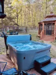 Hot Tub, King Beds, Amazing Location! Hotels in Lake Lure