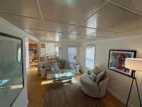 Coastal Gem historic Eastport Water Street walk to shops, restaurants, galleries