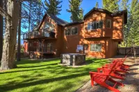 6 BR Lux Chalet-Hot Tub & Jetted Tub walking distance to Tesla charging station. Hotels near Observation Deck Heavenly Ski Resort