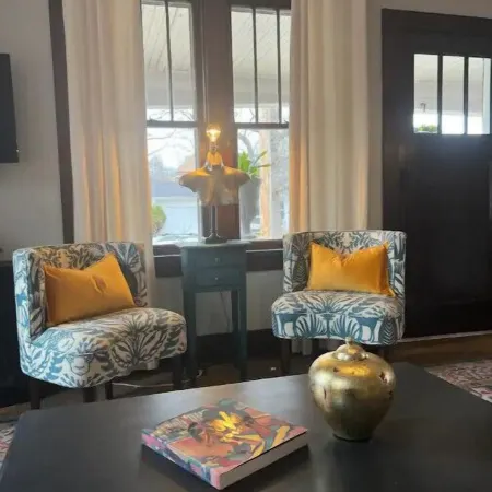 Historic Downtown 1910 Brick 2-Story Home. Dog Friendly. Walk to Everything