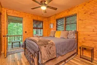 Modern Cabin with Great Views Close to Downtown Clayton