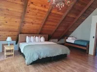 Spectacular Views Large Deck Three Floors with bedrooms/bathrooms on each floor