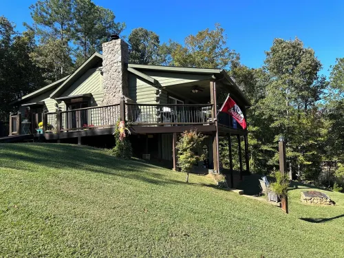 Cozy Lake Wedowee Home with Private Dock, 2 slips and 100 ft of lake frontage
