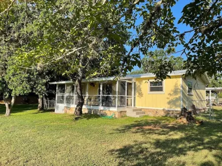 A Sunshine Cottage Отели в г. Комаль