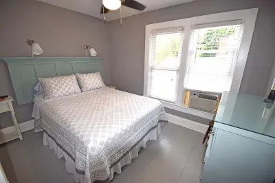 3BR Newly Renovated House in the heart of Sturgeon Bay Hotels near Sourced