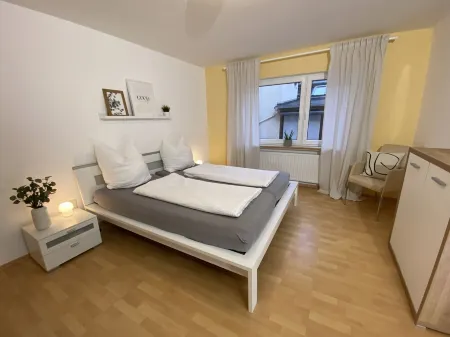 NEW! Apartment Father Rhine - 81 sqm - only 2 minutes to the Rhine promenade! Modern & chic