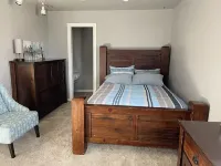 Lake Oasis w/Pool, Hot tub, Gym Hotels near Courtyard Plaza Shopping Center