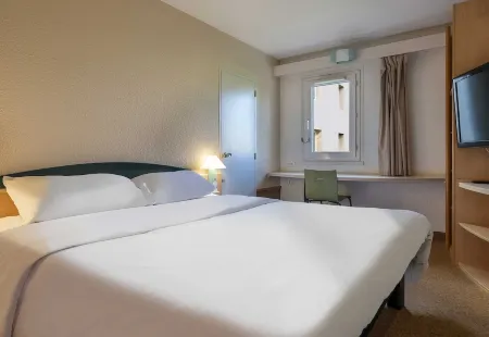 B&B Hotel Niort Sud Venise Verte