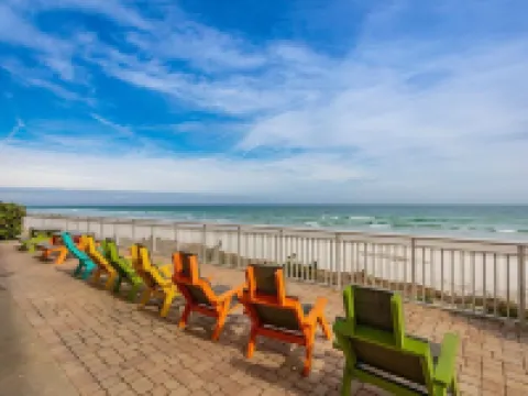 Renovated Condo with Pool on No Drive Beach Hotels in Ponce Inlet