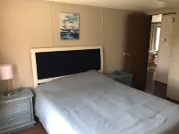 1000 Islands Cottage minutes from free boat launch! 이스트 엔드 워터프런트 파크 & 보트 론치 주변 호텔