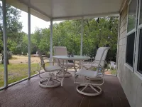 Escape to Your Cozy Waterfront 2-Bedroom Cottage, Kayaks & Canoes Included!