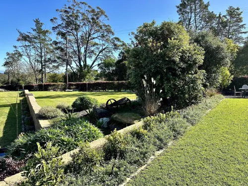 Charming Luxury Rural Cottage Close to National Parks and City of Sydney