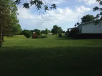 Secluded Farm near Bennett Springs State Park, 66 Robin Ln Tunas, MO 65764 Hotels in Laclede County
