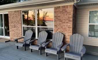 Amazing Big Waterfront View of - 0223m12000i28sk2900F8 R 339 206 R5 D
