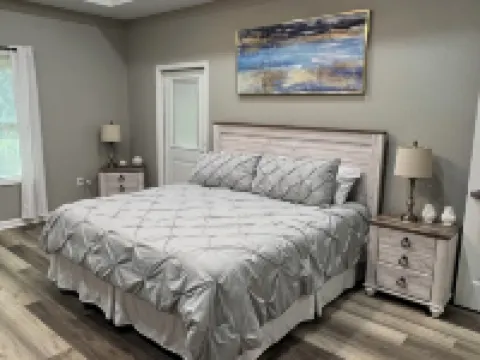 High N Heber /Brand new 4 bedroom 2.5 bath 2 car garage/washer & dryer available Hotels in Heber Township