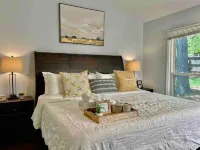 Newly Renovated Modern Farmhouse, 10mins Duke and 15mins UNC & RTP Hotels near American Eagle Store