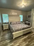 5 Bedrooms with Ensuite Bathrooms - Sleeps 24 - Outdoor Hot Tub