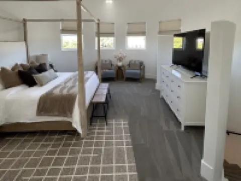 Stay in the top 2 floors of the brand new Silo Inn, near Zion! Hotels in Washington