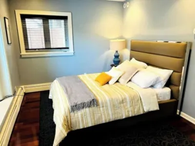 MODERN SPACIOUS 2-BR BEST LOCATION IN ALLENTOWN Hotels near Amtrak Train Station - Buffalo