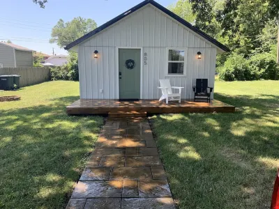Settle in at the Petite Retreat. Hotels near Walmart Connection Center