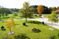 Apartment on the horse farm! Hotels near Circus Krone Farm