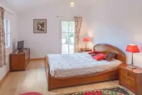 Big garden, 200m beach, shops 500m, wifi,