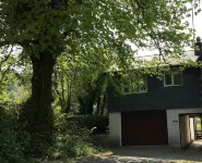 Gorgeous modern flat with free parking & private court yard