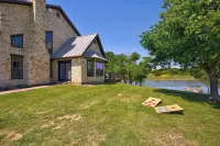 Peaceful Texas Ranch Retreat on the Lake