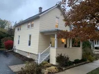 Walking distance to everything downtown Naperville!