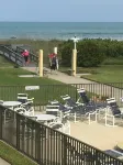 Beachfront 2Br Townhouse Ocean-View Balcony, Pool & Private Beach - 3성급