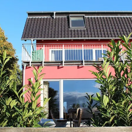 Beach House, 200 Sqm. Wf., Directly at the Plauer See, Müritz, 30m to the Beach Отели в г. Фюнфзеен