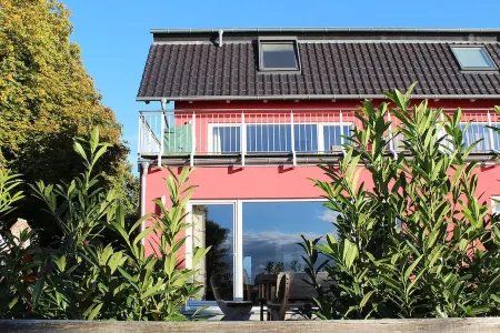 Beach house, 200 sqm. Wf., Directly at the Plauer See, Müritz, 30m to the beach, Sky