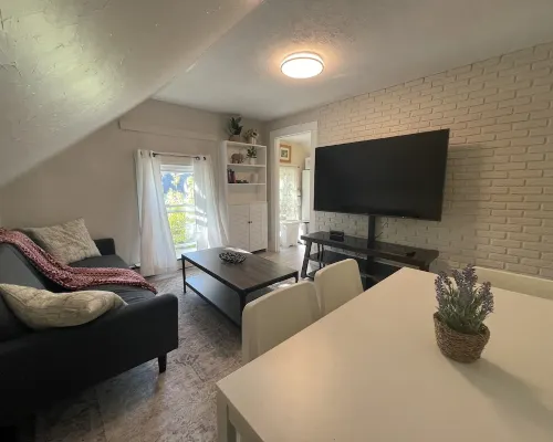 2b apt loft Downtown Ipswich Hotels in Ipswich
