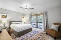 Elegant Golf Villa in the PGA National. Pool. Golf. Beach. Spa. Dog friendly.
