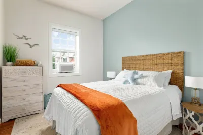 Ocean Bliss! Beach getaway with amazing views! Hotels near Anacortes Community Forest Lands North