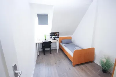 ALFA 2 rooms Apartment near Daimler Wasen Netflix 巴特康斯達特住宿飯店